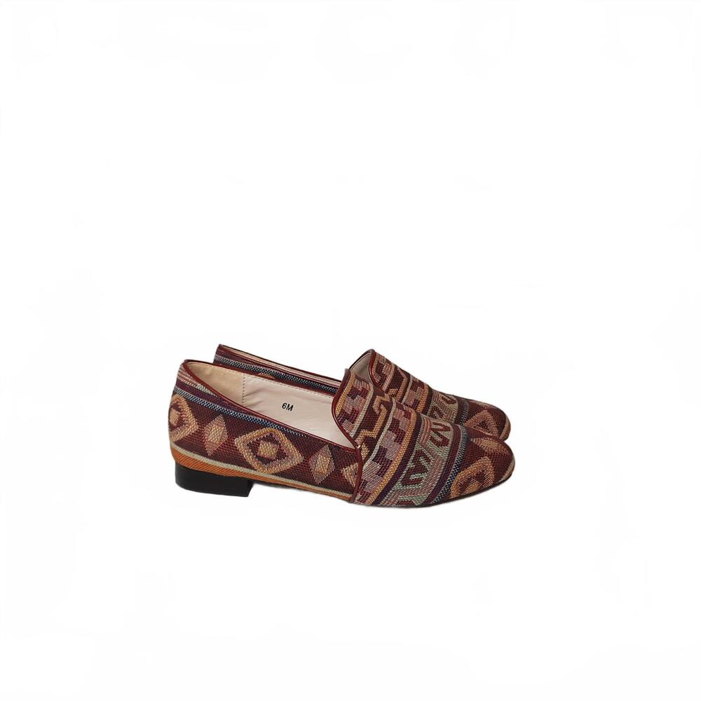 Monroe and Main Boho Patterned Loafers‎ Size 6M